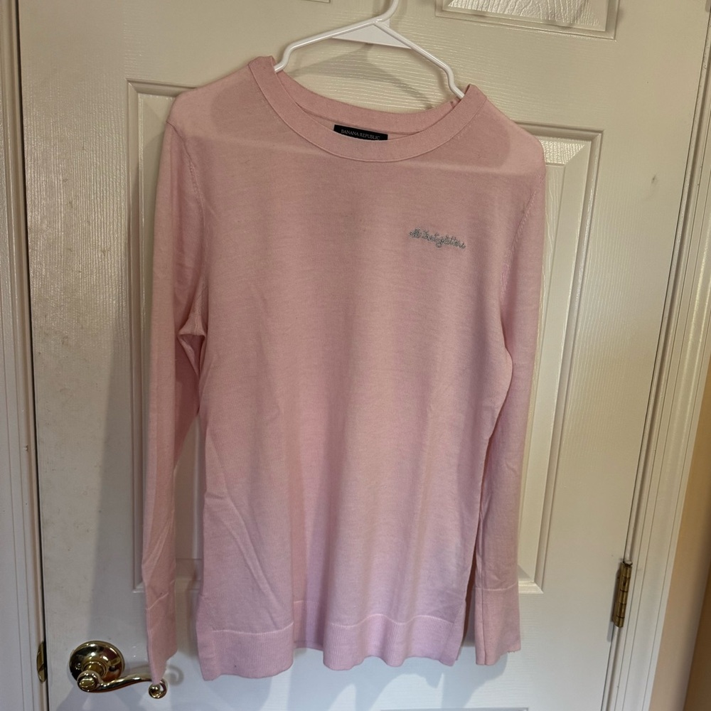 Banana Republic Extra Fine Merino Wool Sweater in Color Soft Pink Size M